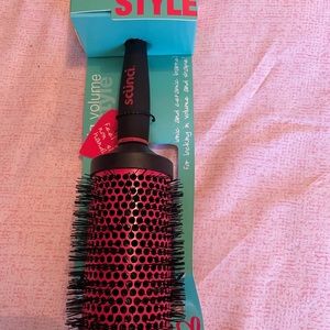 Scunci Large Styling Brush